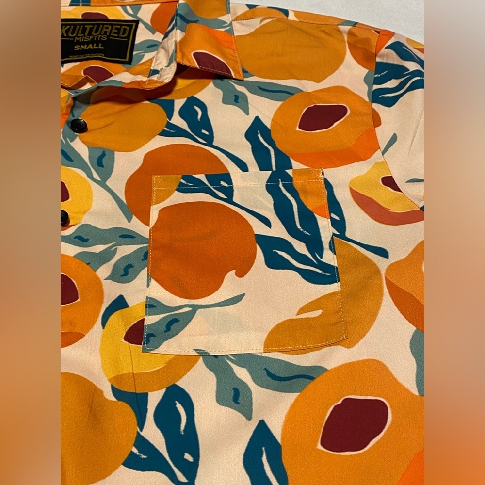 Kultured Misfits fruit print button down size small - Picture 4 of 4